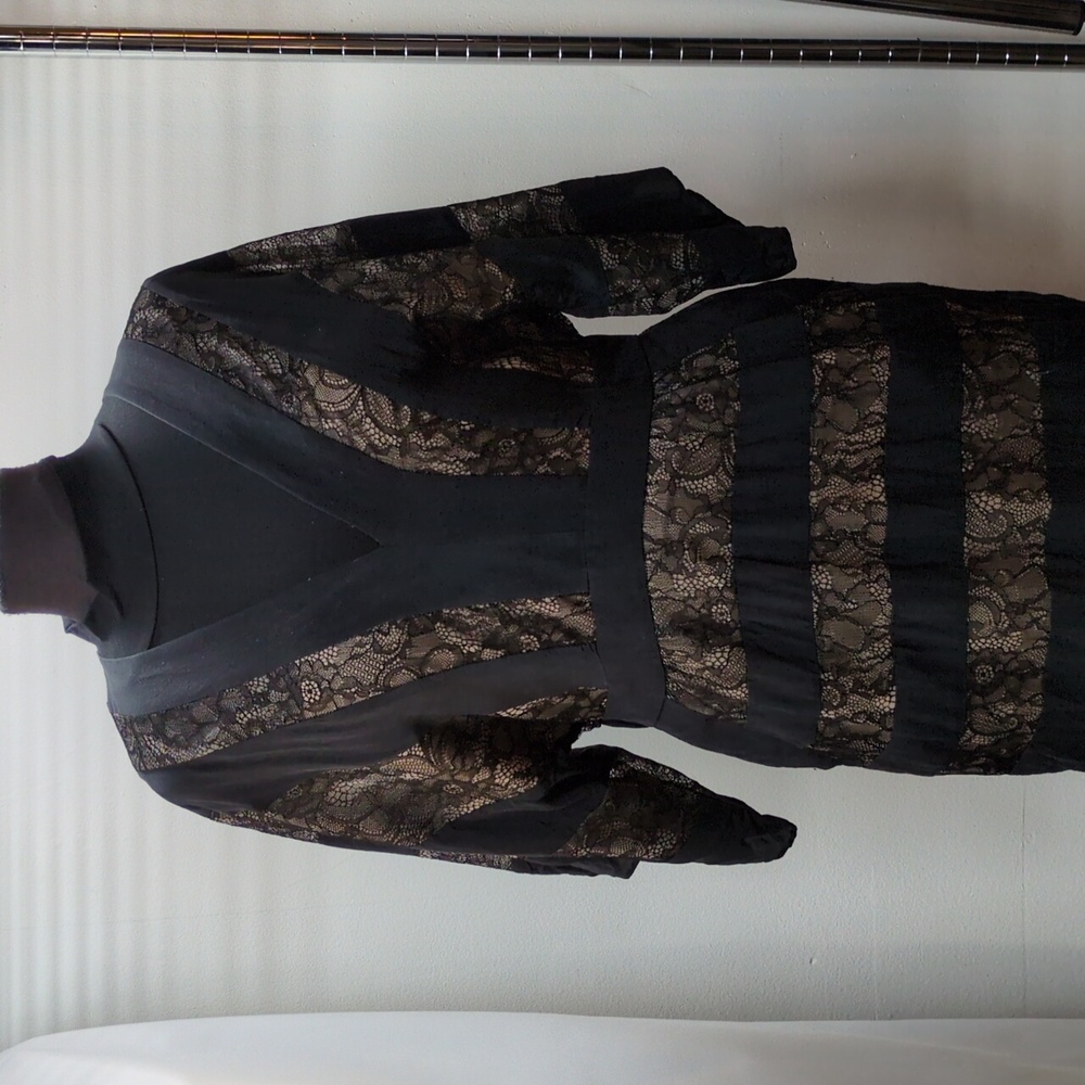 BCBGMaxAzria Black Beige Lace Kimono Sleeve Silk Dress, Size S